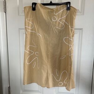 PrettyLittleThing Beige Strapless Floral Print Jumpsuit